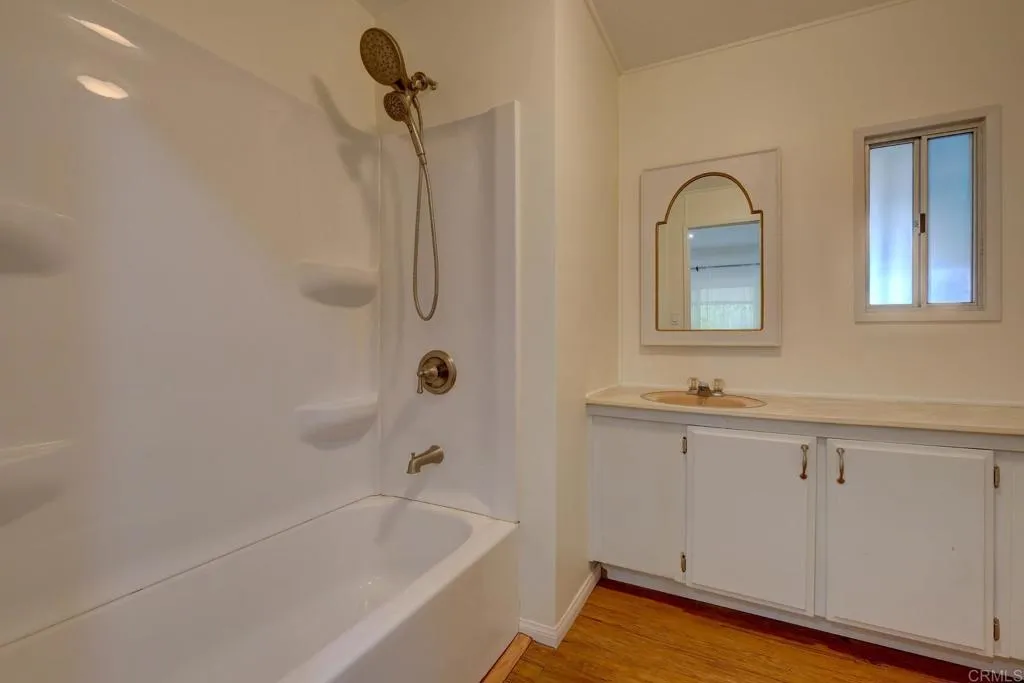 https://cdn.realtyfeed.com/cdn/127/306536435/80087d94e0b699fbda11e71c943aadf2.webp