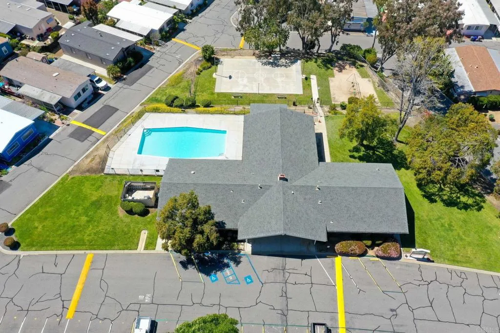 https://cdn.realtyfeed.com/cdn/127/306536505/26b4070dfa1a98b08b5b815408f8367d.webp