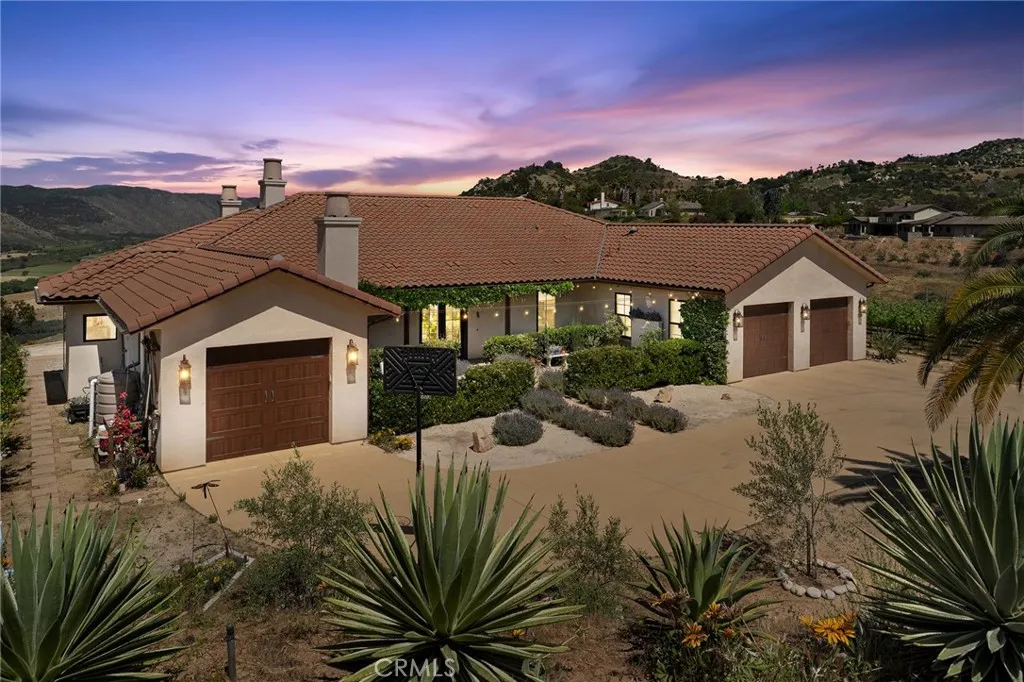 https://cdn.realtyfeed.com/cdn/127/306536552/6eaa9a1d2ea6dc010979da88e369cf65.webp