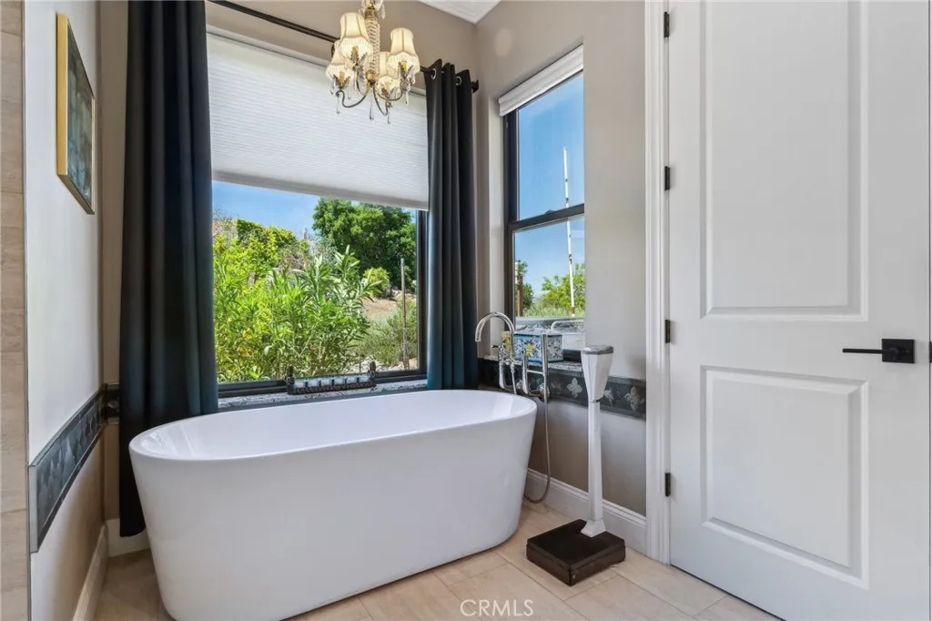 https://cdn.realtyfeed.com/cdn/127/306536552/79d7abd90caaae4e9c89c592ad33039f.webp