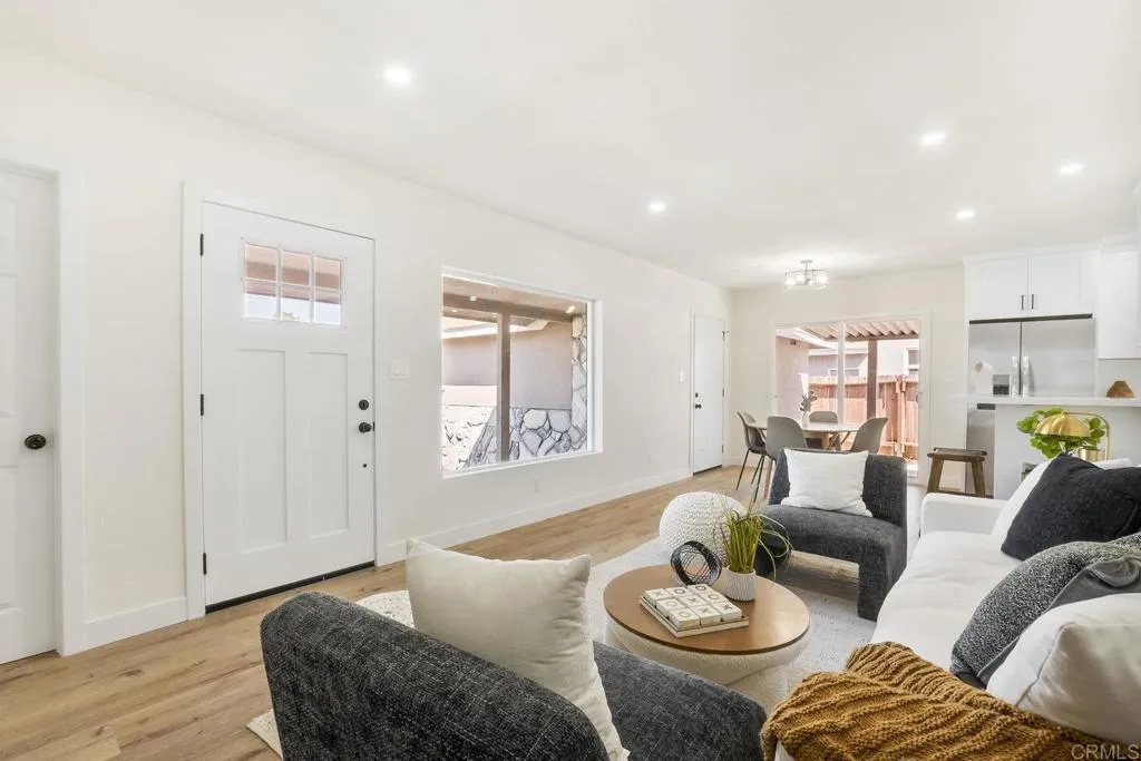 https://cdn.realtyfeed.com/cdn/127/306536586/f67939bee8b50ac0922273805c85df1e.webp