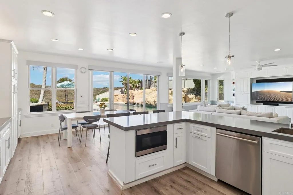 https://cdn.realtyfeed.com/cdn/127/306536590/05f641718cc1a688e7c3c34287f7390c.webp