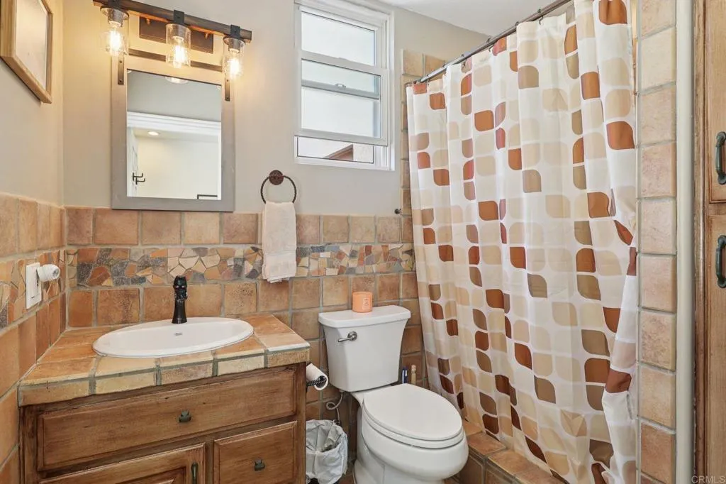 https://cdn.realtyfeed.com/cdn/127/306536590/0f1aebf0aebcb9c8f85d4d0ed909afbc.webp