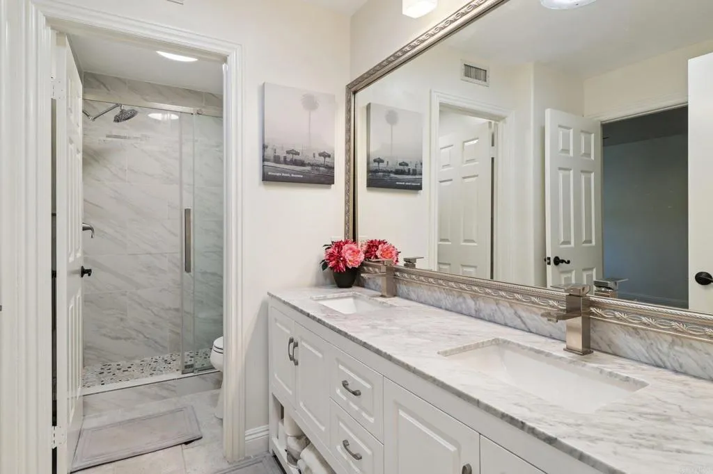 https://cdn.realtyfeed.com/cdn/127/306536590/1fb01a892dd2a725f9e409b6095f6de0.webp