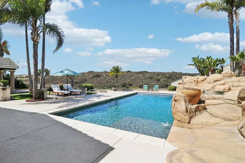 https://cdn.realtyfeed.com/cdn/127/306536590/32f283cdfdc186729c9a02a1e1ad0d7f.webp