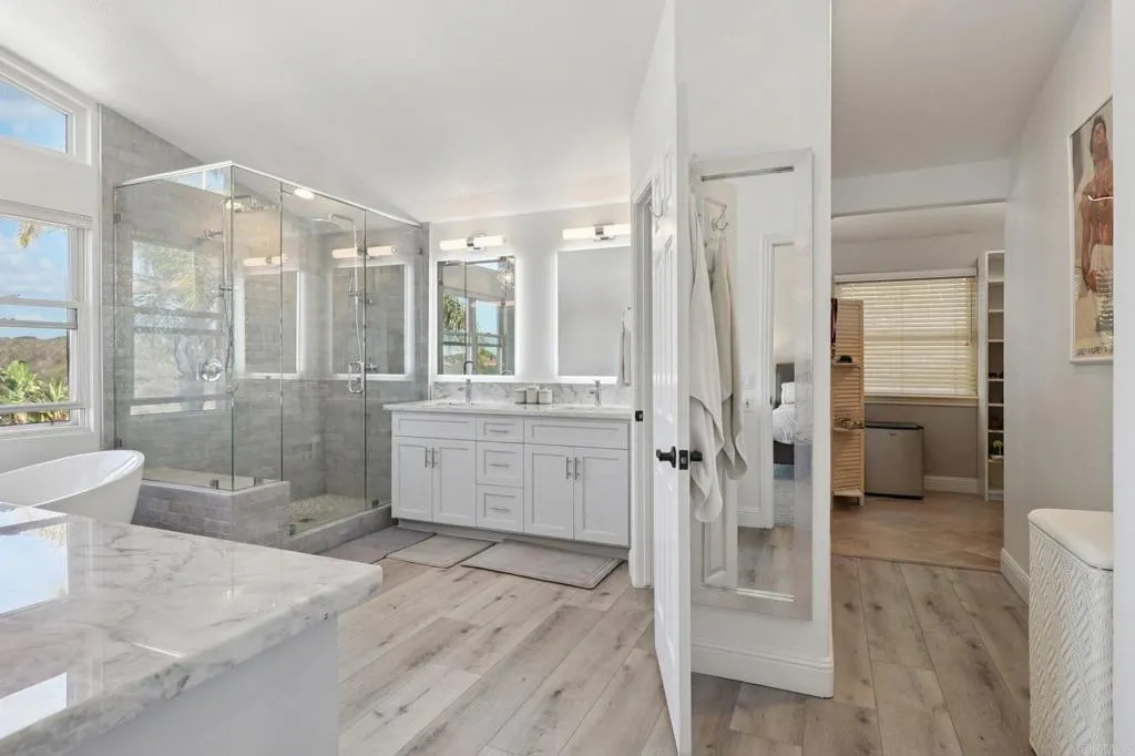 https://cdn.realtyfeed.com/cdn/127/306536590/49eeeff8d24431afab50eb1eab3bbd61.webp