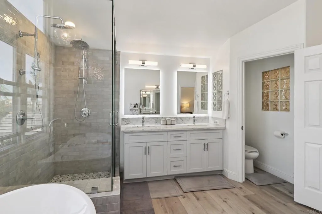 https://cdn.realtyfeed.com/cdn/127/306536590/851f09f7cfb062eab1406b5933f9bb13.webp