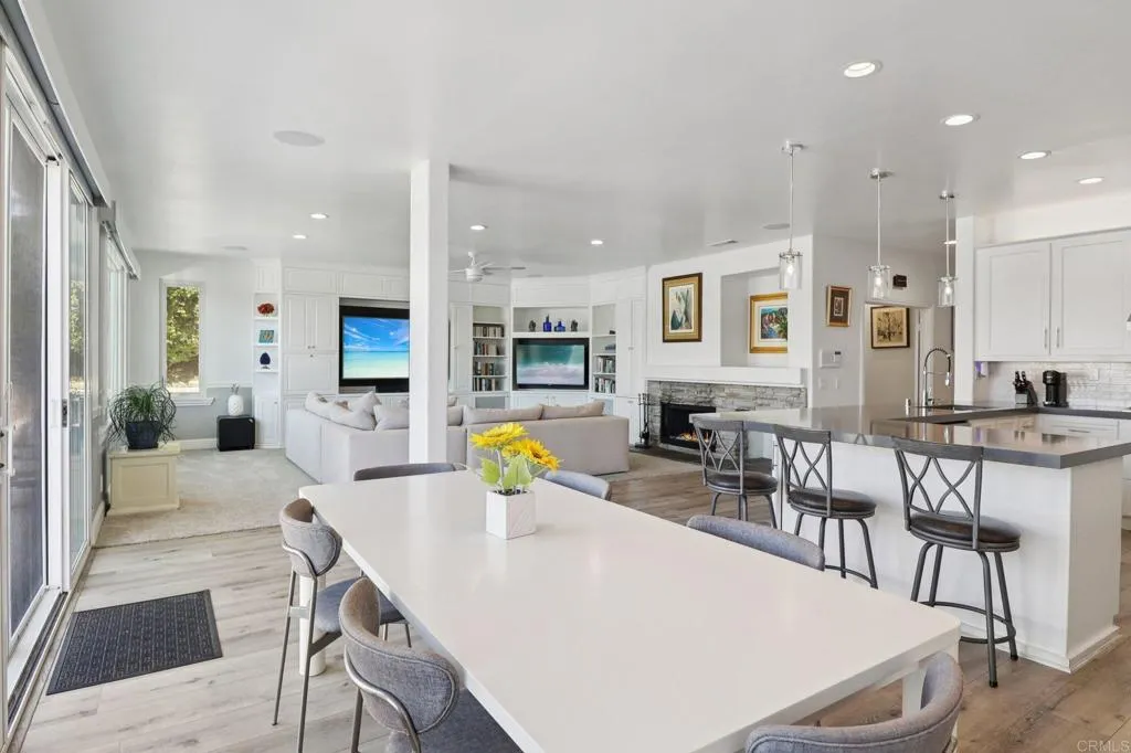 https://cdn.realtyfeed.com/cdn/127/306536590/9617a2b33f949ae4b781655939de03f1.webp