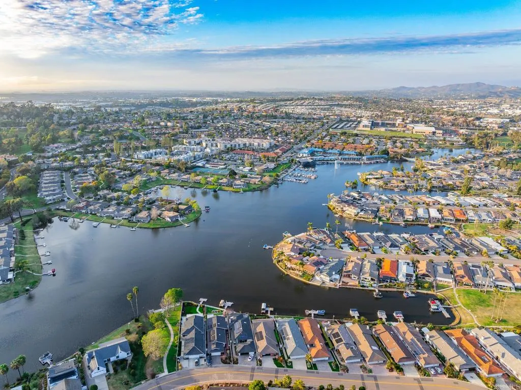 https://cdn.realtyfeed.com/cdn/127/306536605/7918c54bc4a02745a75bf6b8e64d71ef.webp