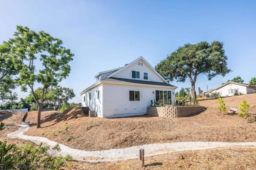 https://cdn.realtyfeed.com/cdn/127/306536655/10e4773d6711d8c83cad846fba07df94.webp