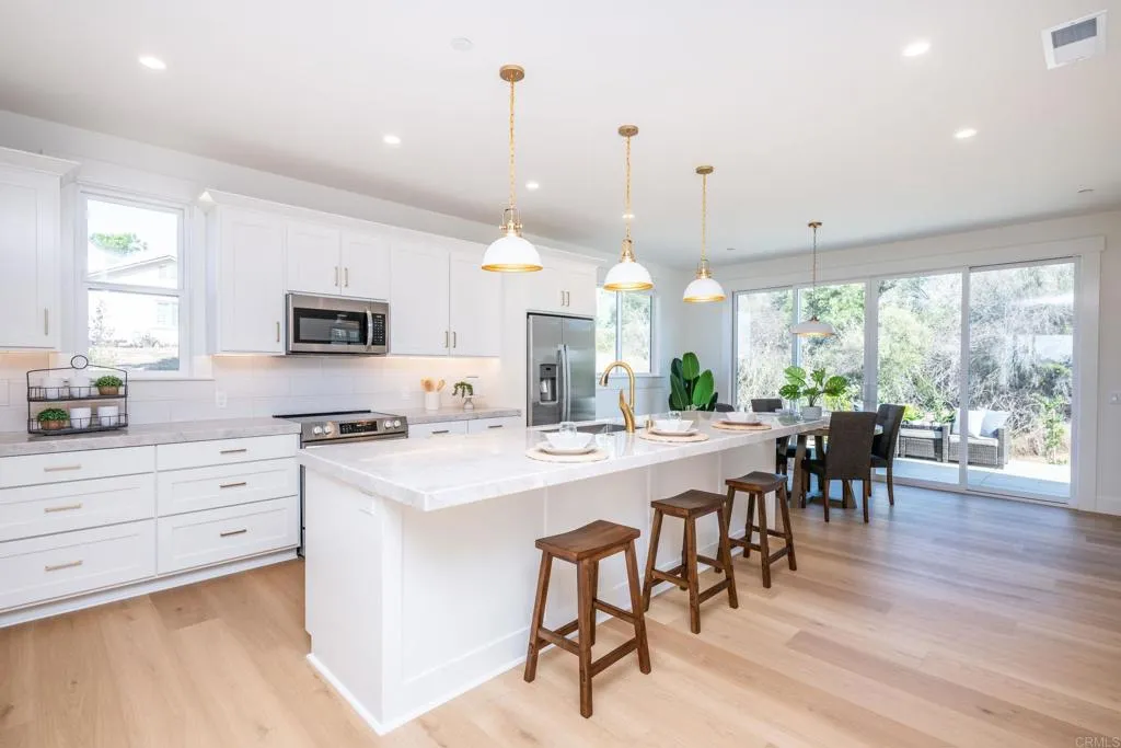 https://cdn.realtyfeed.com/cdn/127/306536655/50733e7a74a0ce1875c3951c40b17076.webp
