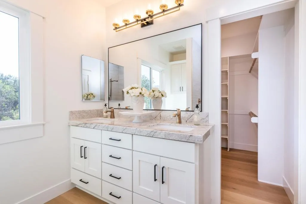 https://cdn.realtyfeed.com/cdn/127/306536655/9c09c848bb3d8a807c71746eafc0dd19.webp