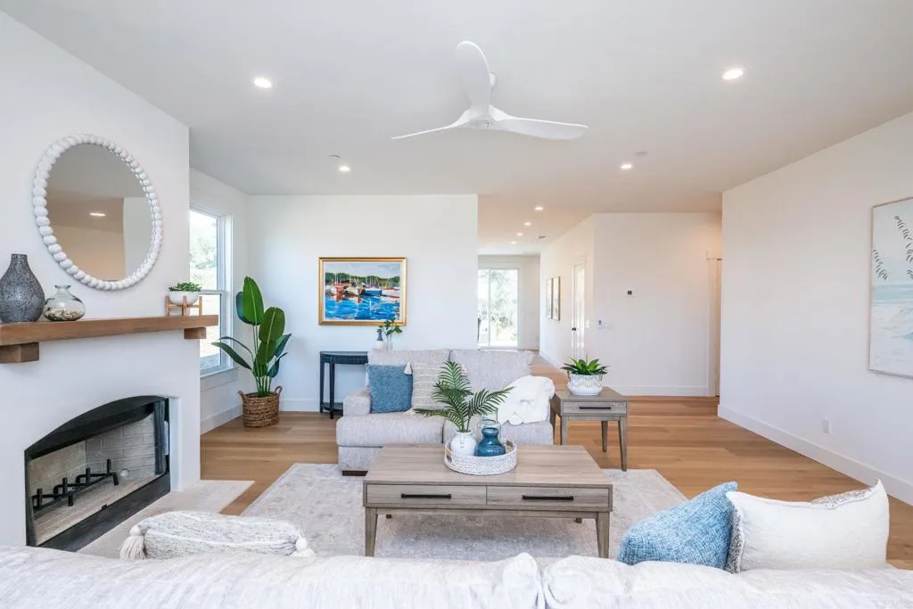 https://cdn.realtyfeed.com/cdn/127/306536655/e16581d5b020f5f50a00376a559547ee.webp