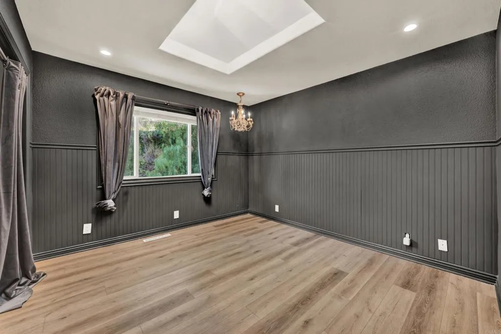 https://cdn.realtyfeed.com/cdn/127/306536669/5e23f02b2143e5a281bc5a76667b997e.webp