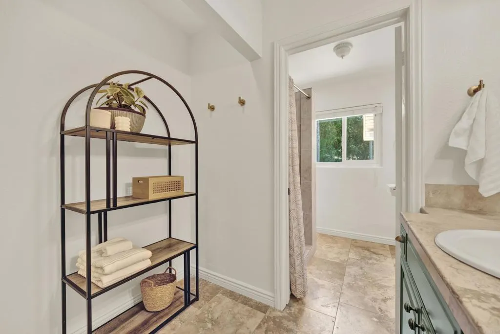 https://cdn.realtyfeed.com/cdn/127/306536669/7ff3c9126451f9da173d4f28797000f4.webp