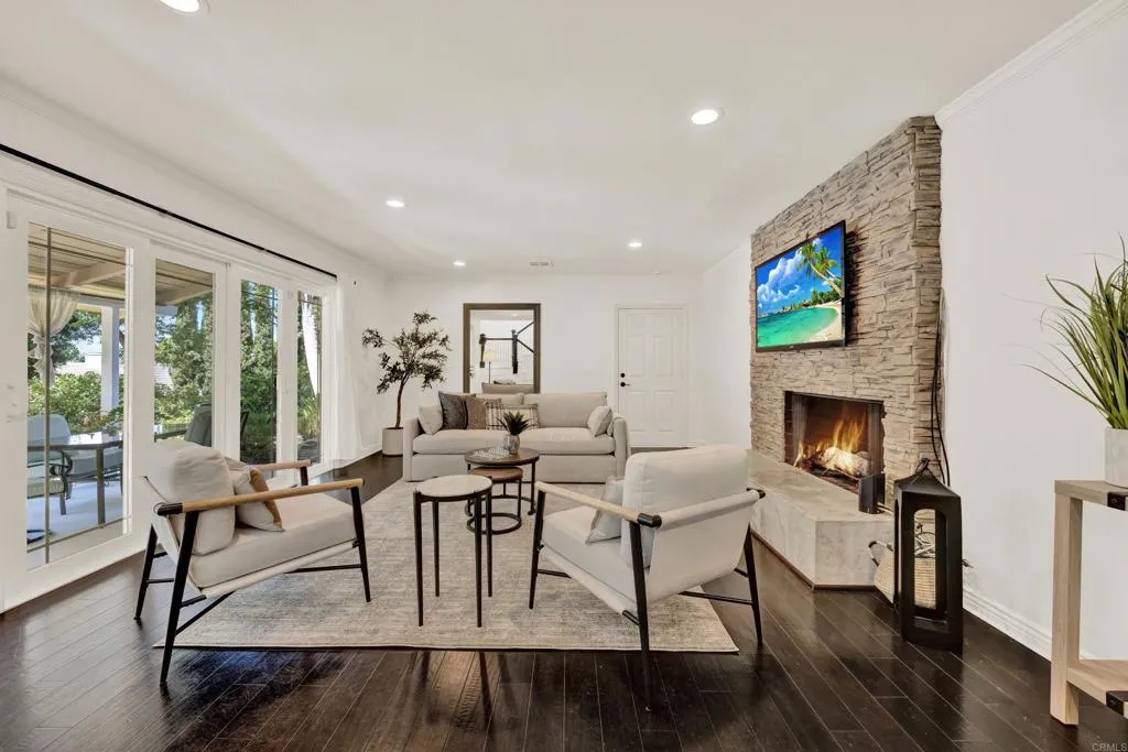 https://cdn.realtyfeed.com/cdn/127/306536669/c20152a6e738068f040f64e46cd26bc3.webp