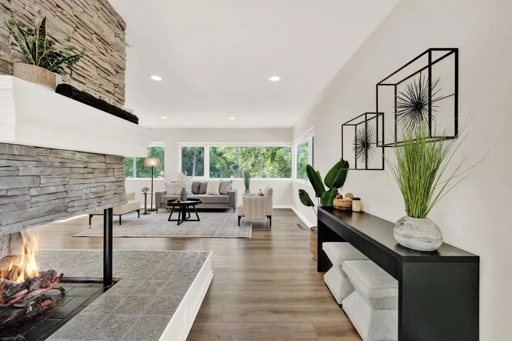 https://cdn.realtyfeed.com/cdn/127/306536669/c627c28d1e6c3bc3c4b9270b33bfbcc4.webp