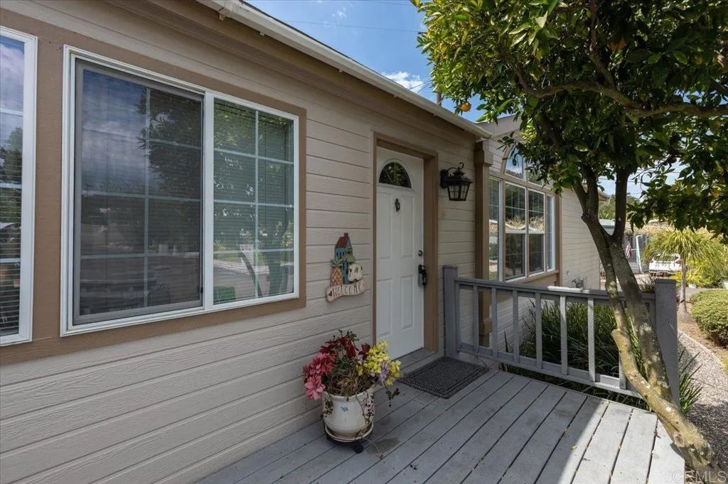 https://cdn.realtyfeed.com/cdn/127/306536675/06bccd82ea1b7f4c5261eace26558ac7.webp