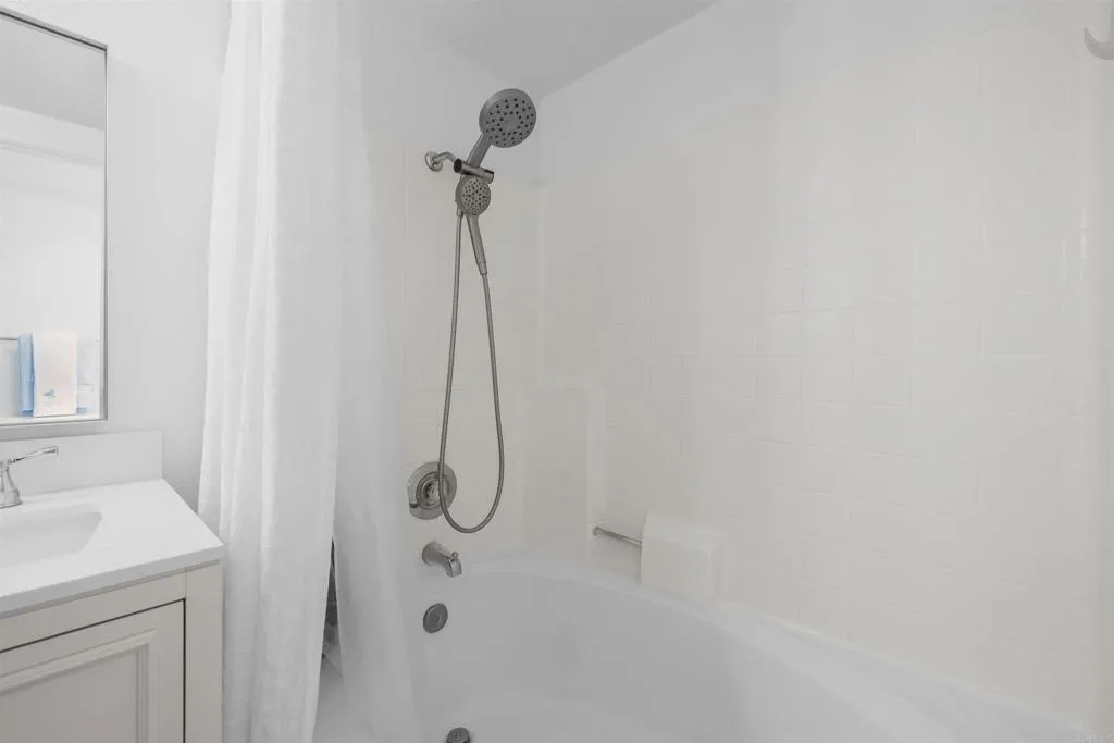 https://cdn.realtyfeed.com/cdn/127/306536676/4391f4c9441aa9f22ab64aaea40d9525.webp