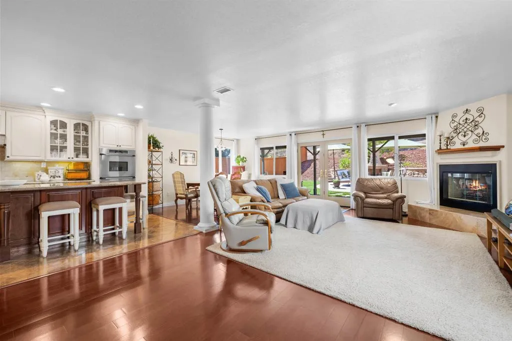 https://cdn.realtyfeed.com/cdn/127/306536676/5db4089b02271deed6e31d0b33a3b697.webp