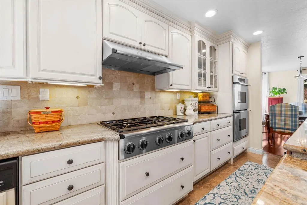 https://cdn.realtyfeed.com/cdn/127/306536676/b0a3d3fe2f97bdd0768ae81308ea35e2.webp