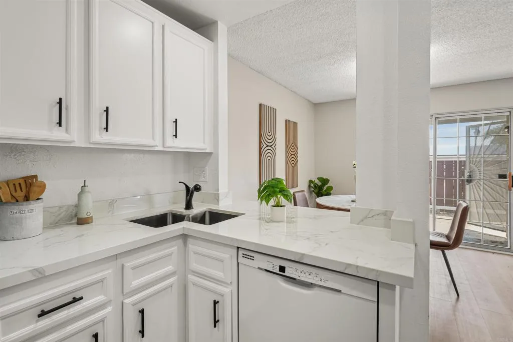 https://cdn.realtyfeed.com/cdn/127/306536772/5fc2961268313f62b543fcbc1a37a01b.webp