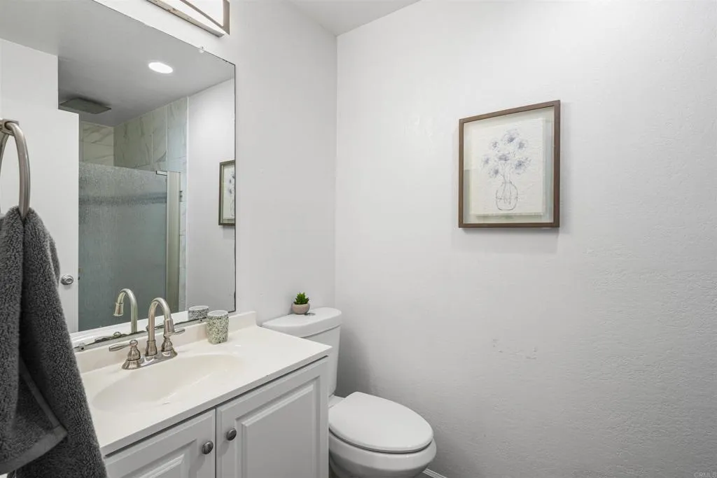 https://cdn.realtyfeed.com/cdn/127/306536772/bdb998aa512e9476907dfee56438433f.webp