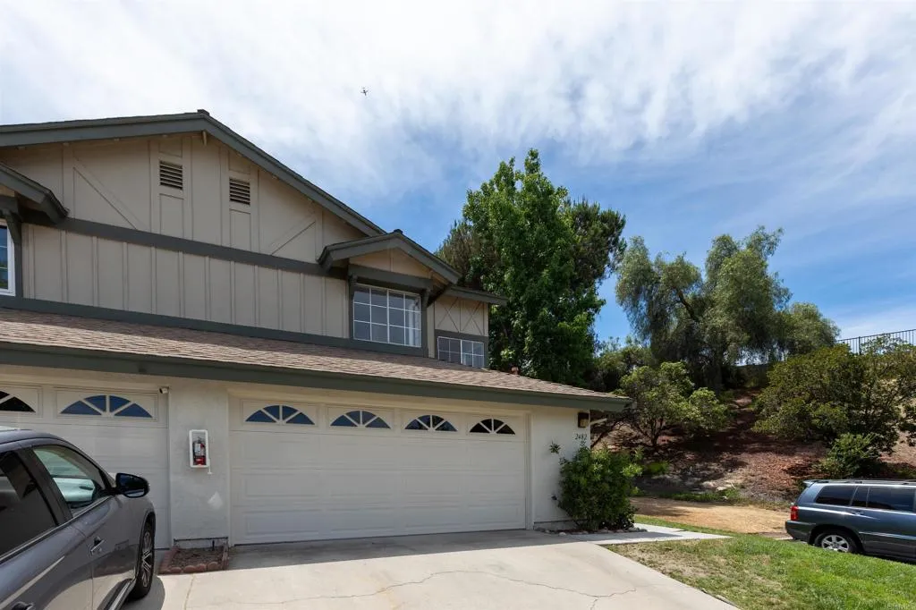 Photo #2: PTP2506828 Listing 