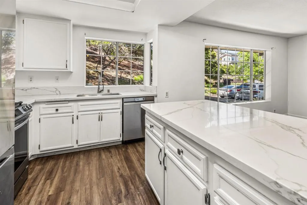 Photo #13: PTP2506828 Listing: Photo #13