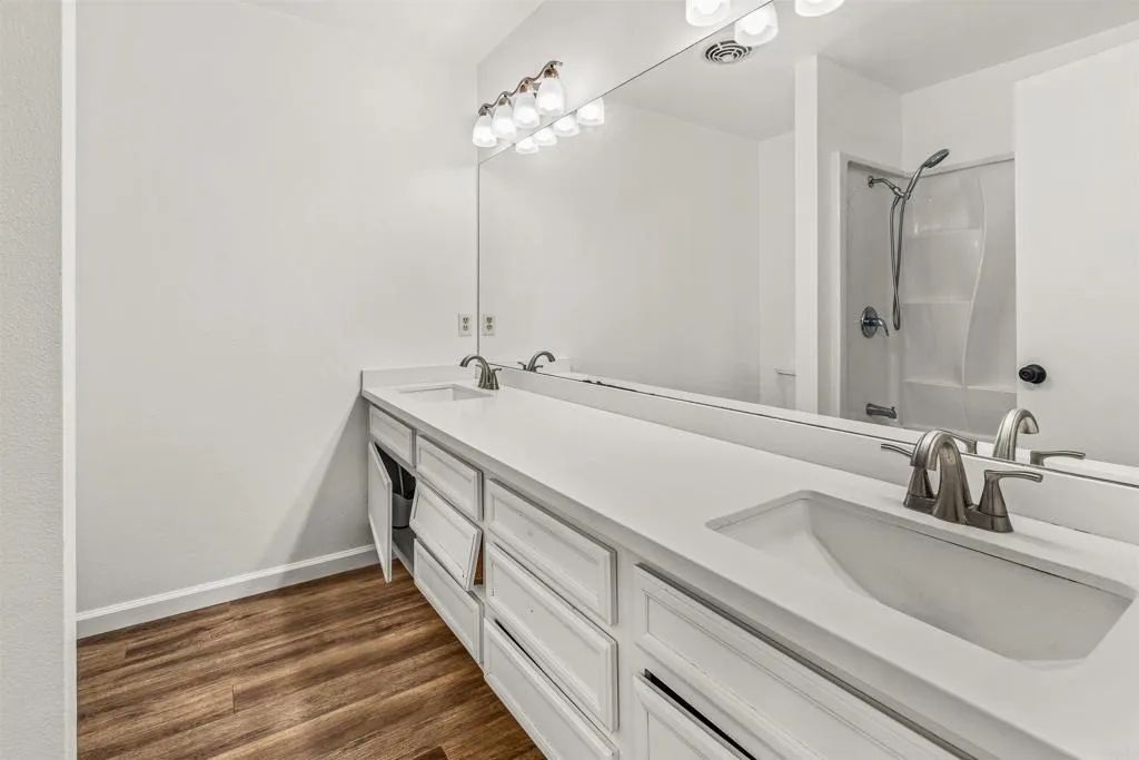 Photo #24: PTP2506828 Listing: Photo #24
