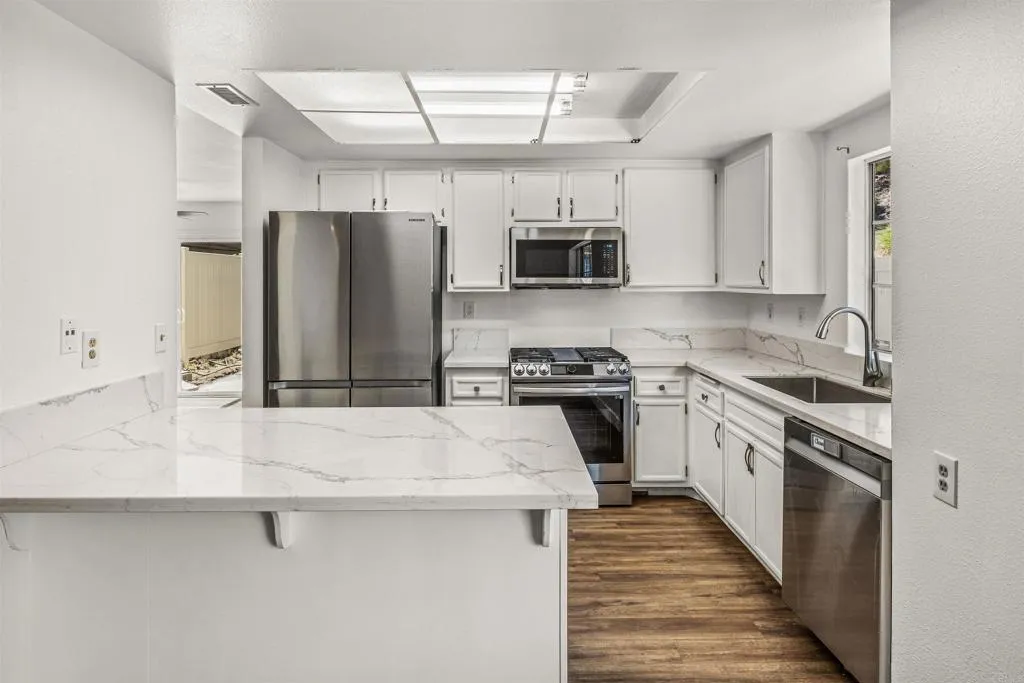 Photo #10: PTP2506828 Listing: Photo #10