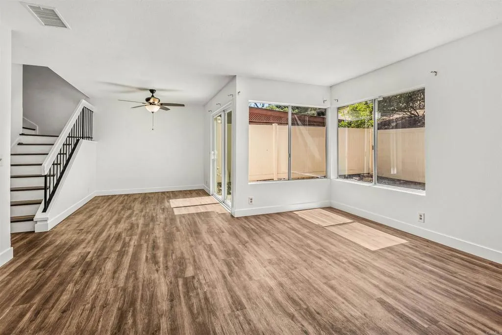 Photo #3: PTP2506828 Listing 