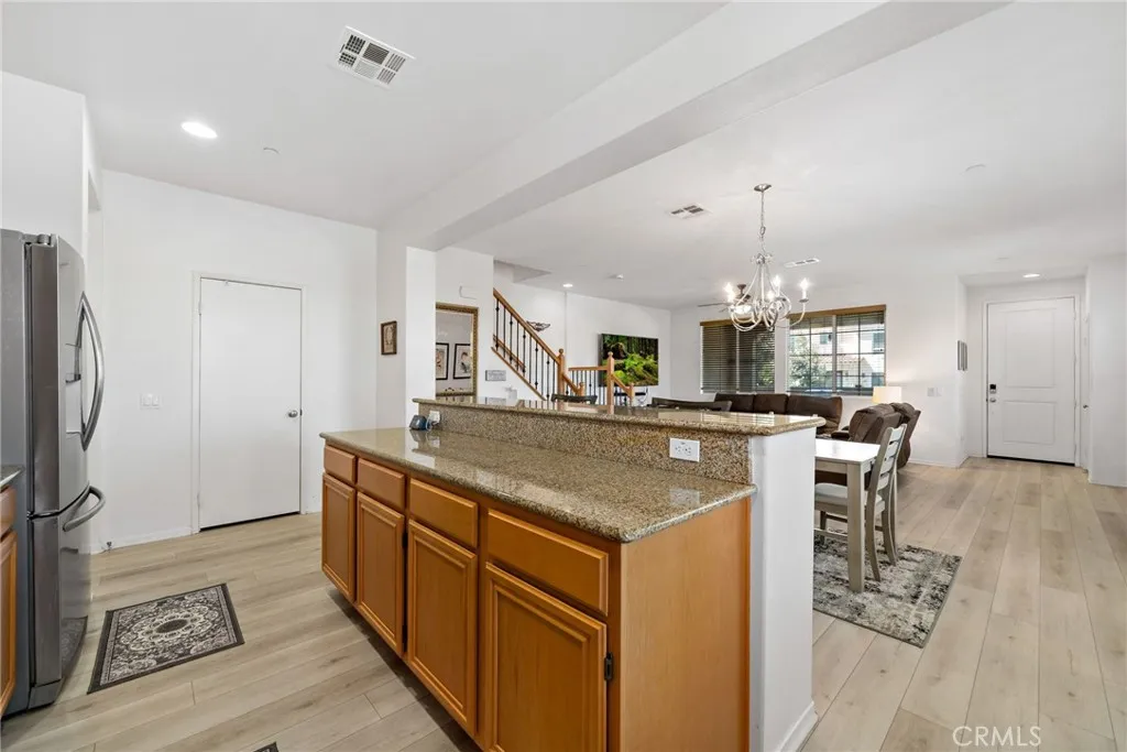 Photo #14: SW25200411 Listing: Photo #14