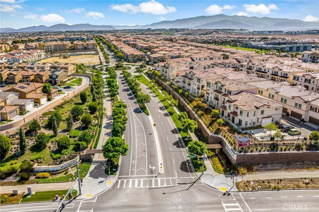 https://cdn.realtyfeed.com/cdn/127/306536847/b88a19c0d24c31f875fd8e2faba549cb.webp