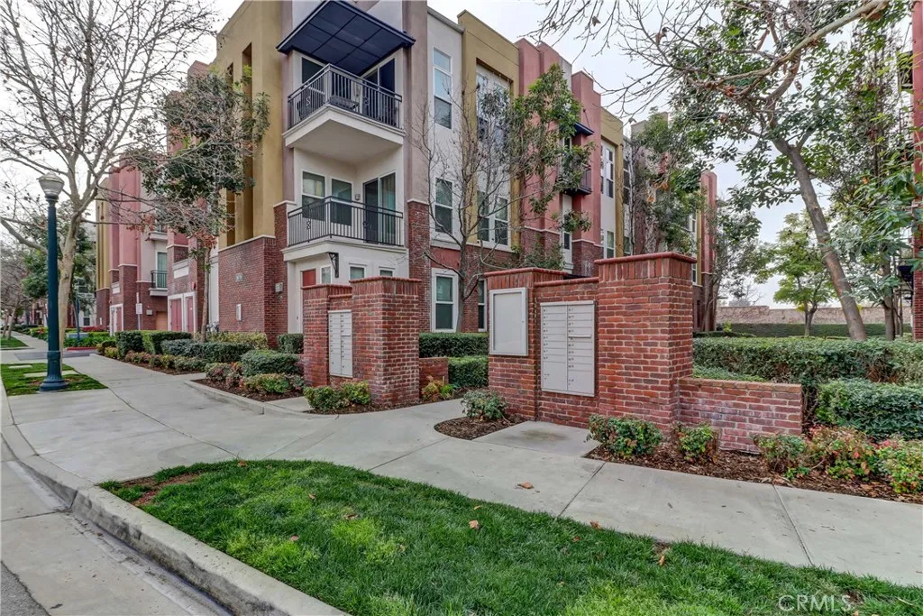 Claremont, CA 91711