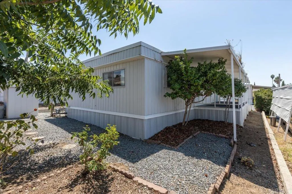 https://cdn.realtyfeed.com/cdn/127/306536882/8f12dcdbcbe256bf06959f443b73ece2.webp