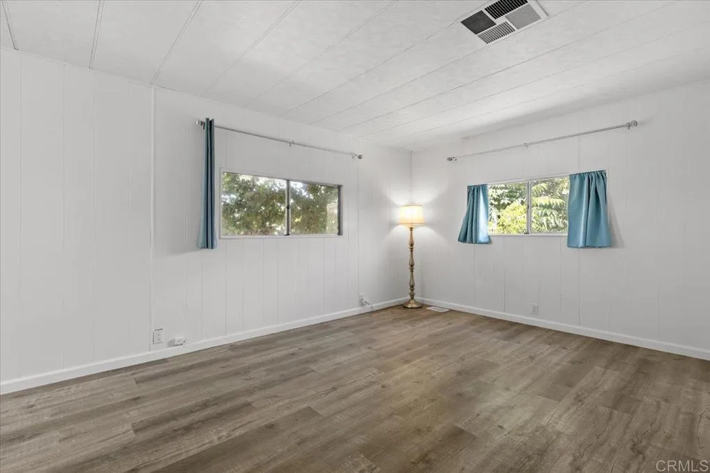 https://cdn.realtyfeed.com/cdn/127/306536882/a0a13af491a7b04e709b6206d5bd65aa.webp