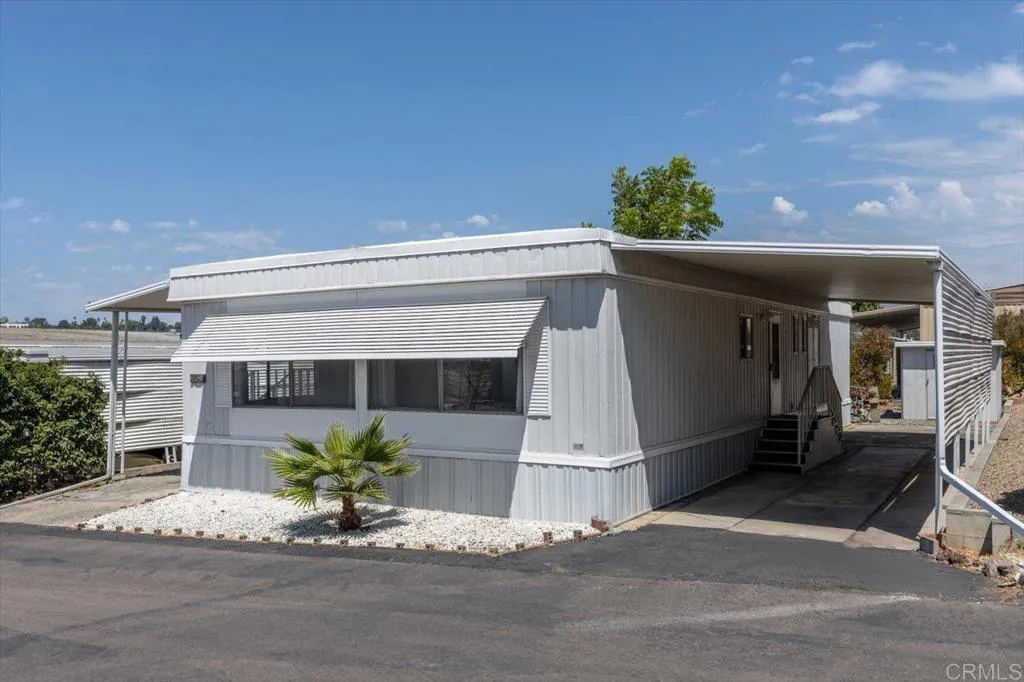 https://cdn.realtyfeed.com/cdn/127/306536882/b797e310123a14c1aff13740edcfd4c0.webp