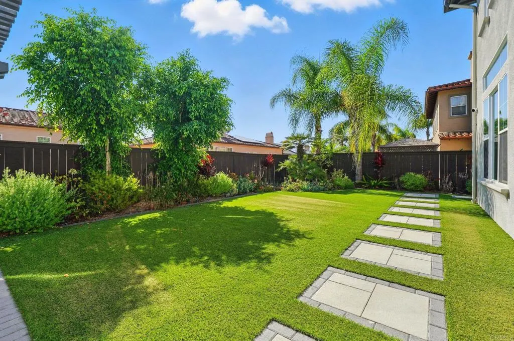 https://cdn.realtyfeed.com/cdn/127/306536890/13f4ededfb7be9ae69f65f587b03443f.webp