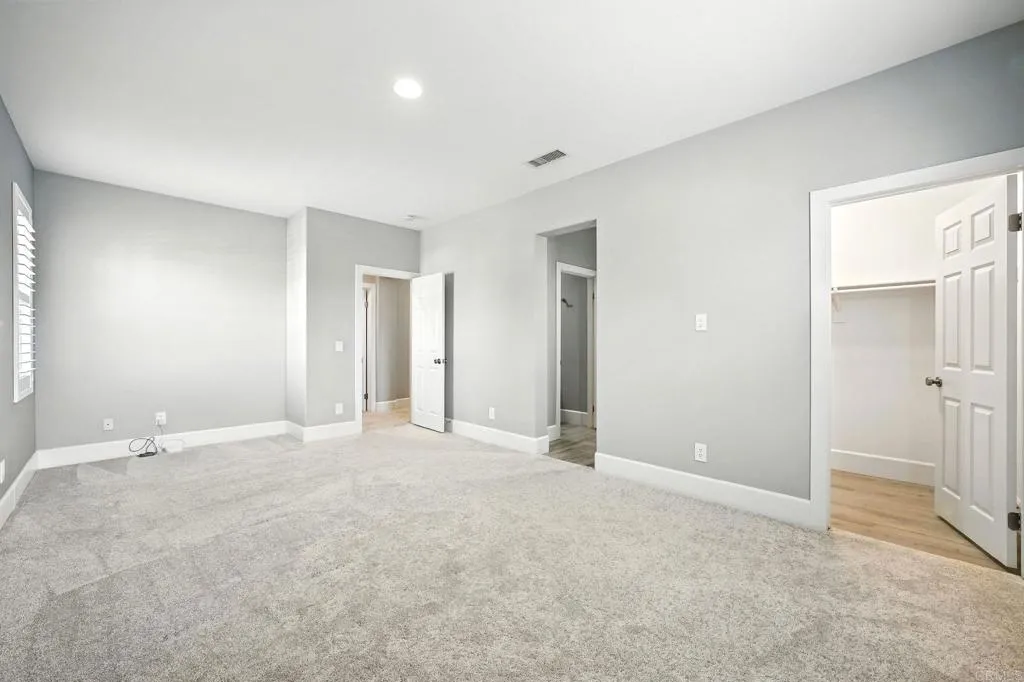https://cdn.realtyfeed.com/cdn/127/306536890/4196eb0cbf5552262126d0fe9522171e.webp