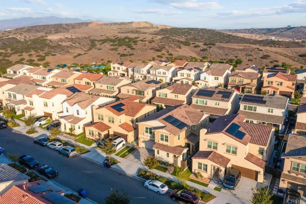 https://cdn.realtyfeed.com/cdn/127/306536895/bf9c33244af4fc23c1d36444b1e9ebb8.webp