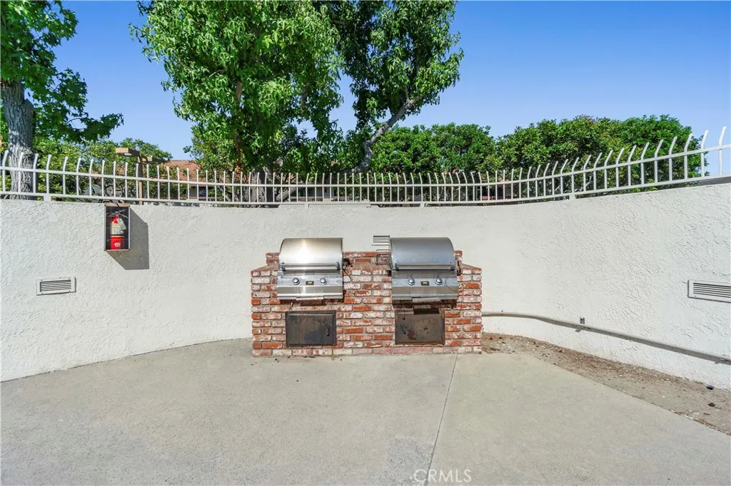 8520 Lake Knoll Avenue UNIT B, Garden Grove, CA, 92844