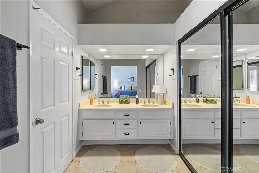 8520 Lake Knoll Avenue UNIT B, Garden Grove, CA, 92844