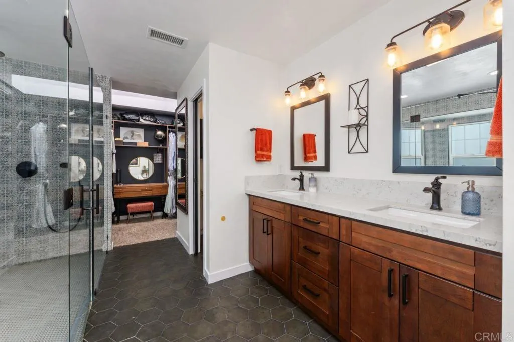 https://cdn.realtyfeed.com/cdn/127/306536905/da8acb6c9d809610ab1379caa615e873.webp