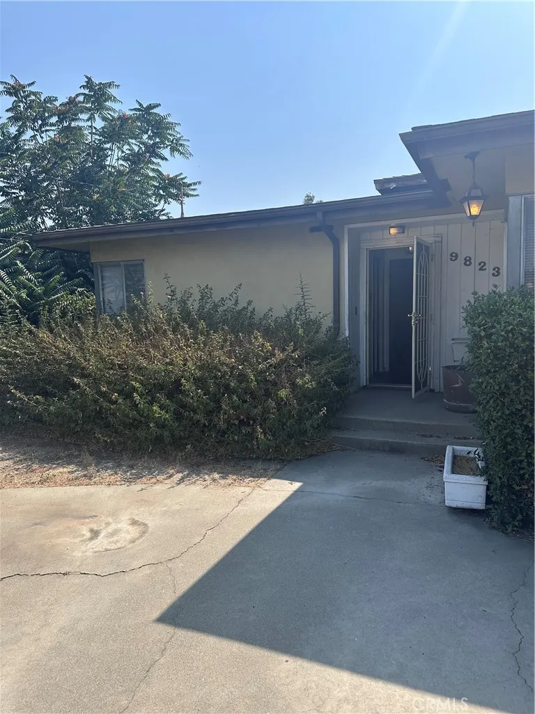 9823 Lombardy Avenue, Bloomington, CA 92316