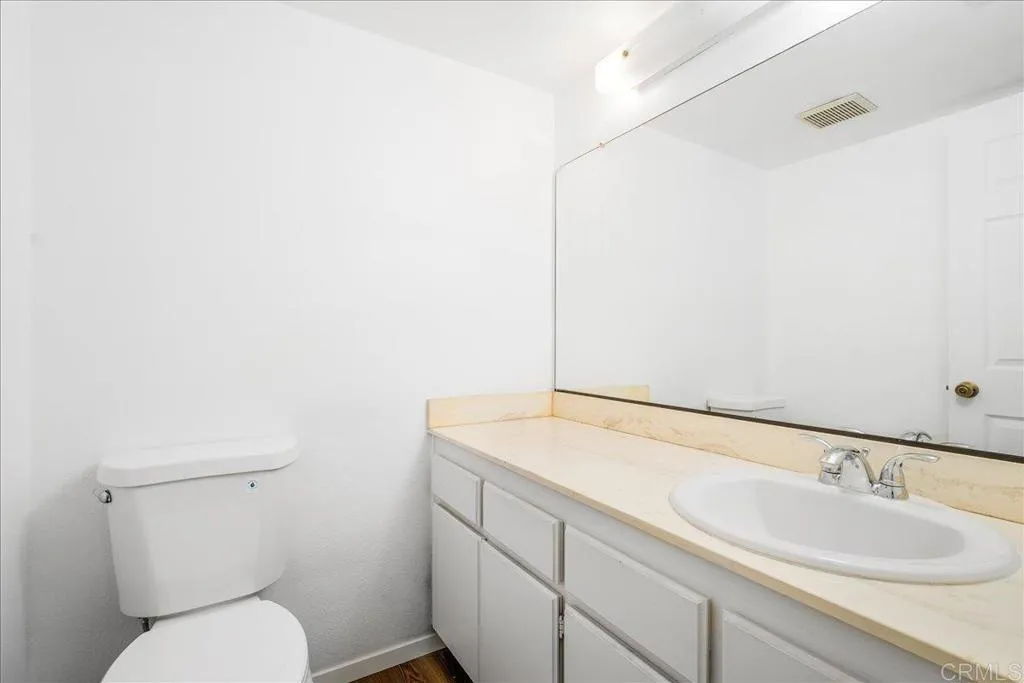 https://cdn.realtyfeed.com/cdn/127/306536969/04286051247b071a62fc019f67ceaf95.webp