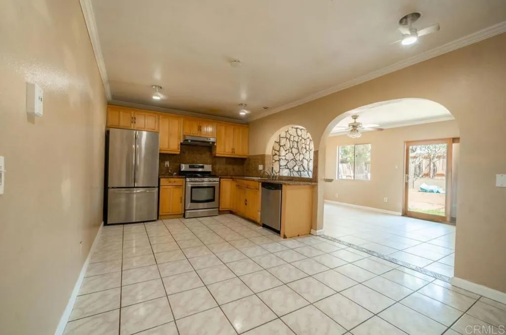 https://cdn.realtyfeed.com/cdn/127/306536970/340443ea9560e5492eabb2379a9db2e6.webp
