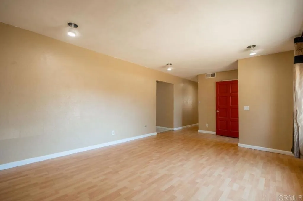 https://cdn.realtyfeed.com/cdn/127/306536970/34c5acdf64e3adb5da2cdc9c179565cc.webp