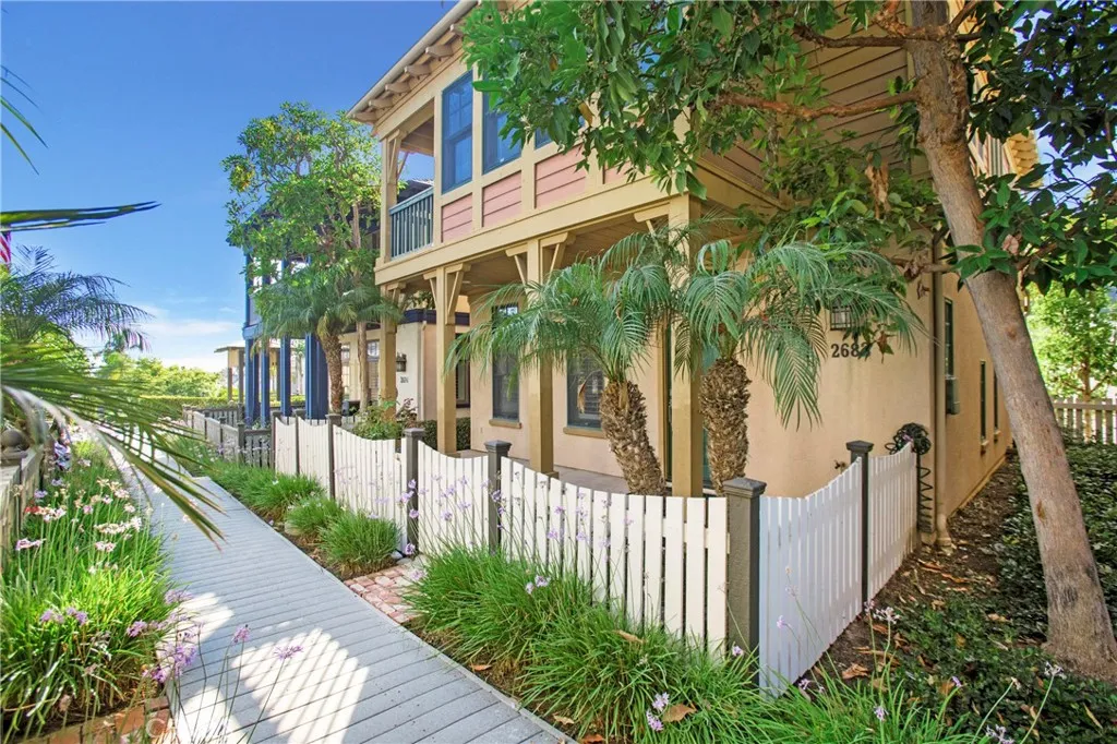 Corona Del Mar, CA 92625