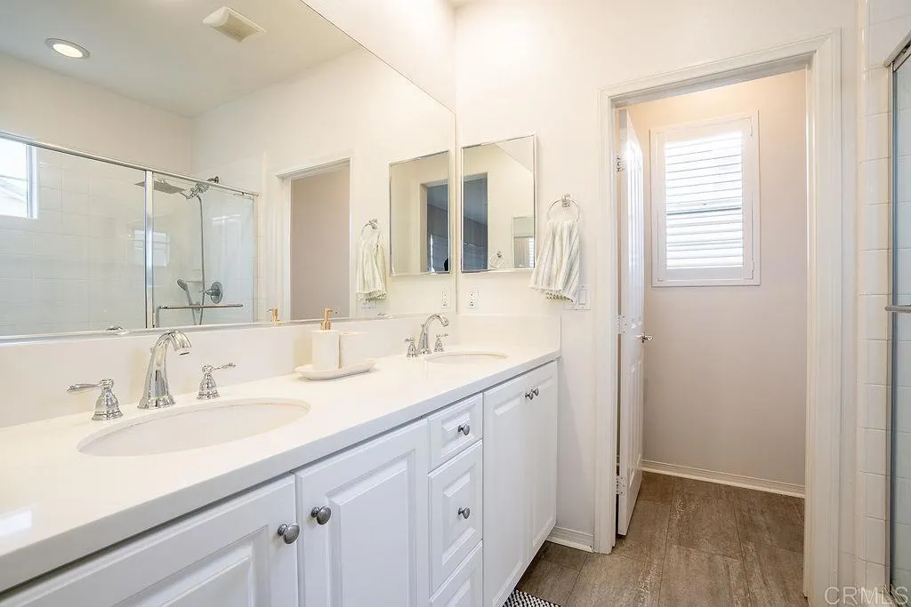 https://cdn.realtyfeed.com/cdn/127/306537028/44a2e304bd817ff68d727bae848e68f6.webp